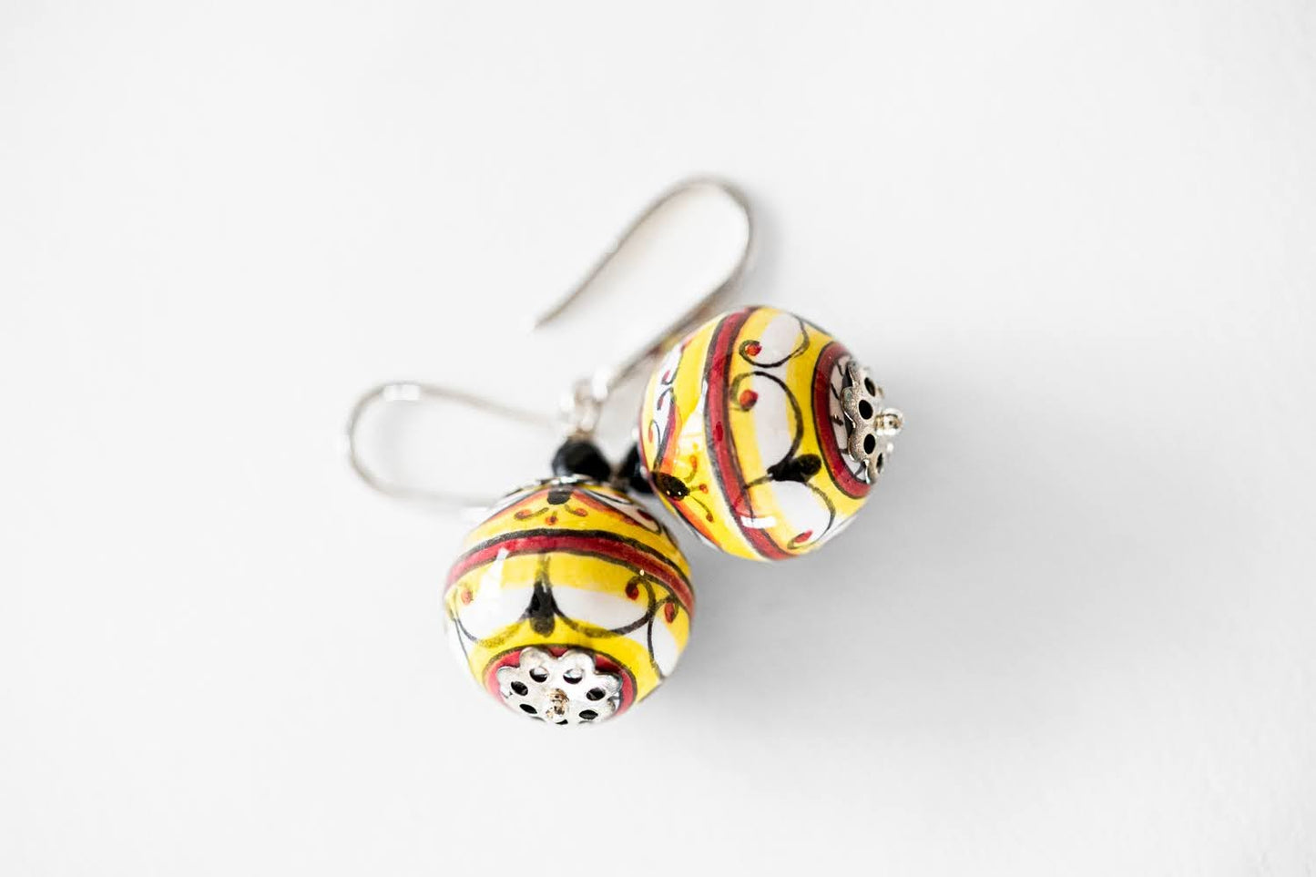 Linea LUXURY Yellow and Black Swirl Round Earrings