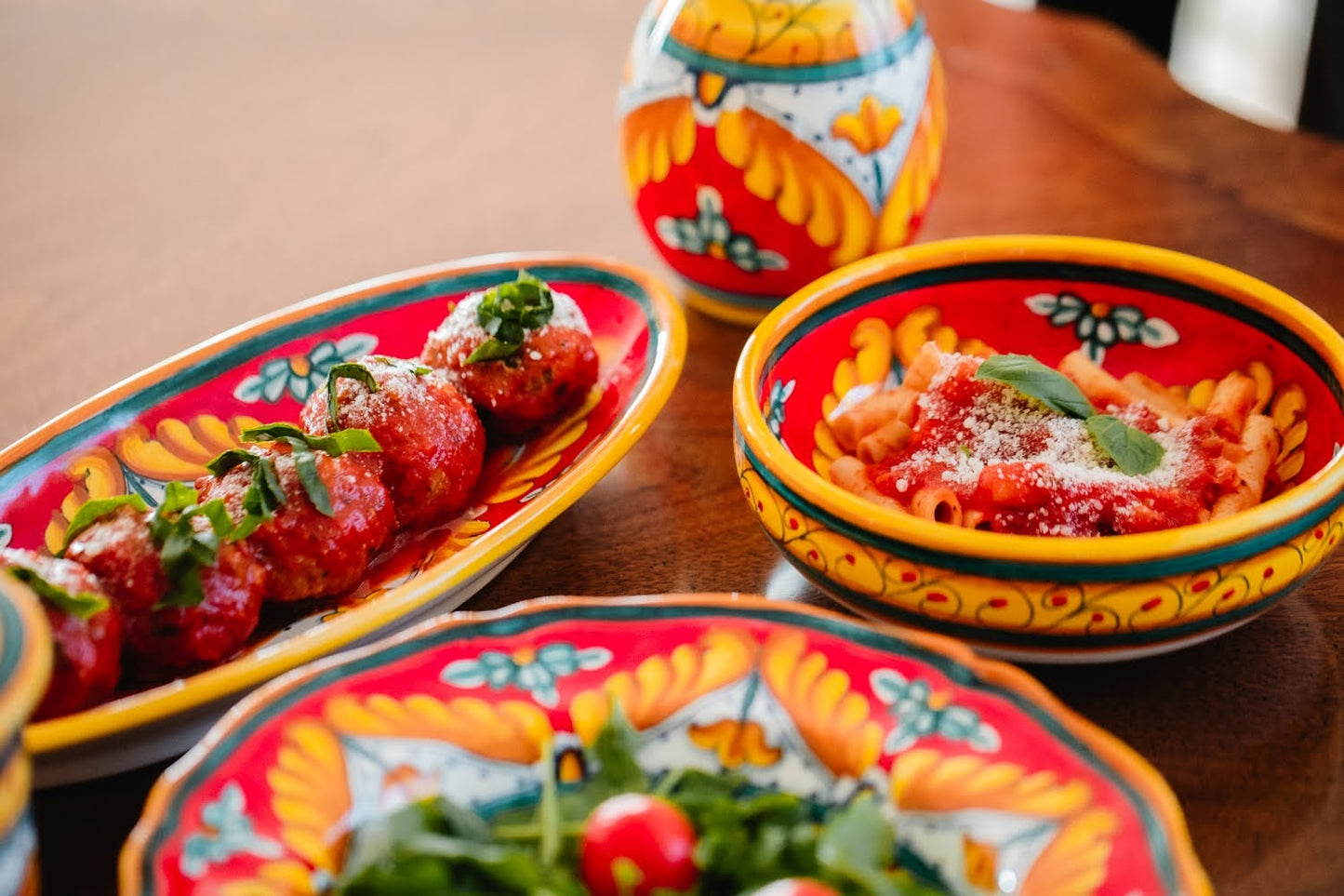 RED MARICA 16.5 inch Oval Tray