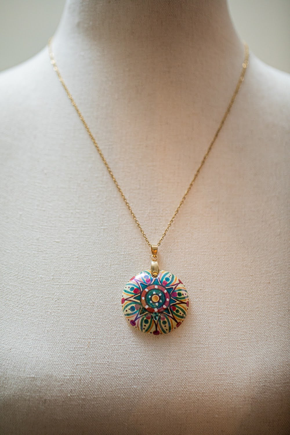 Red and Green with Gold Starburst Small Round Necklace