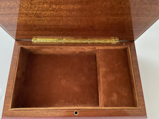 Sorrento Music Box Red Wine Light Floral in Glossy finish