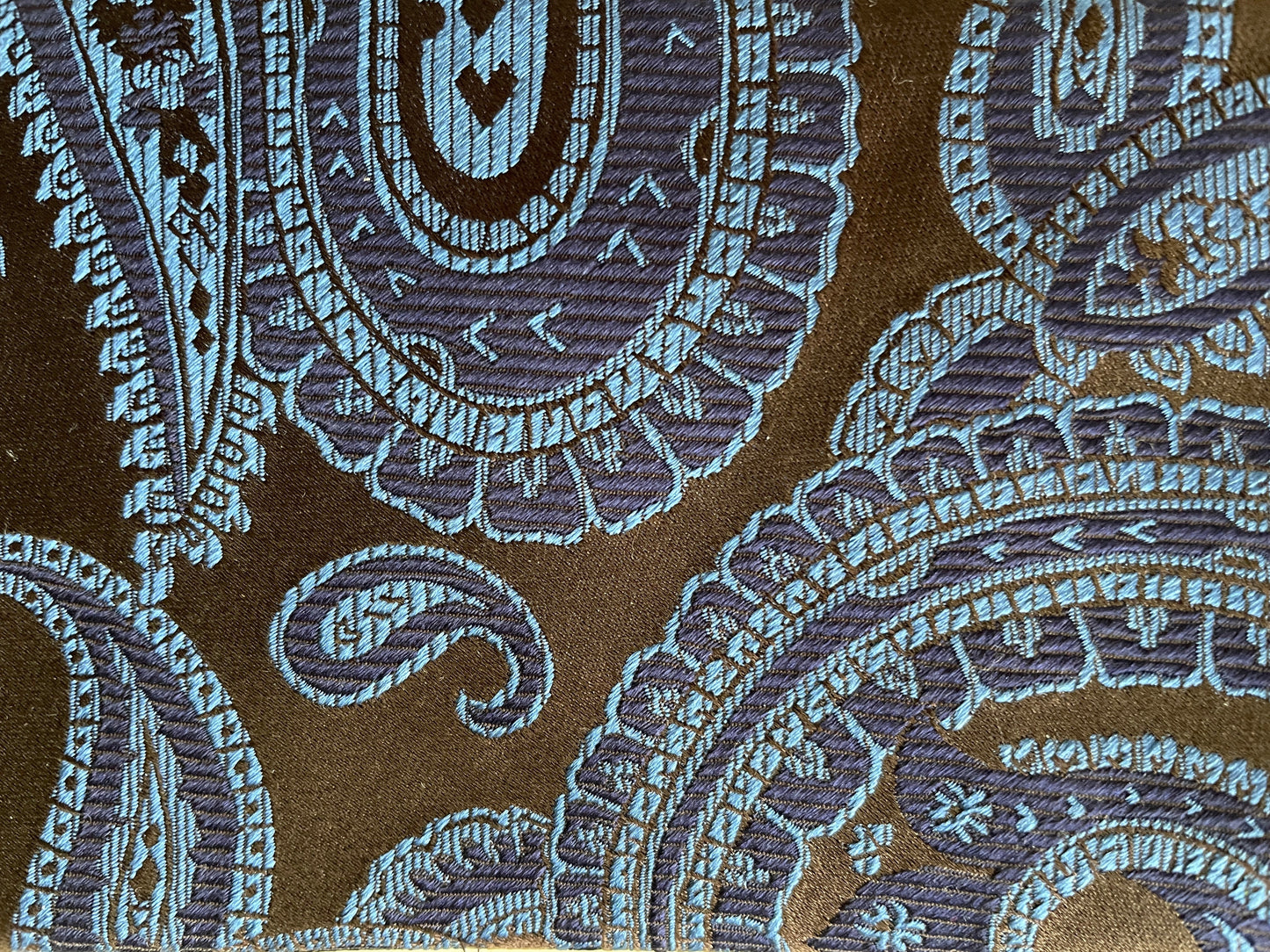 100% Silk Tie with matching pocket square Blue Brown Paisley