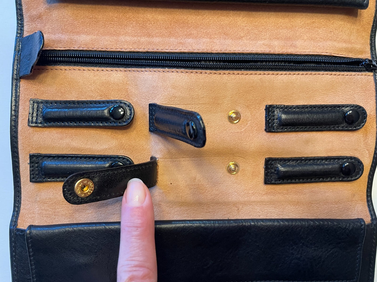 GIGLIODORO Black Calf Leather Tri-Fold Wallet, Made in Italy, Genuine Italian Leather